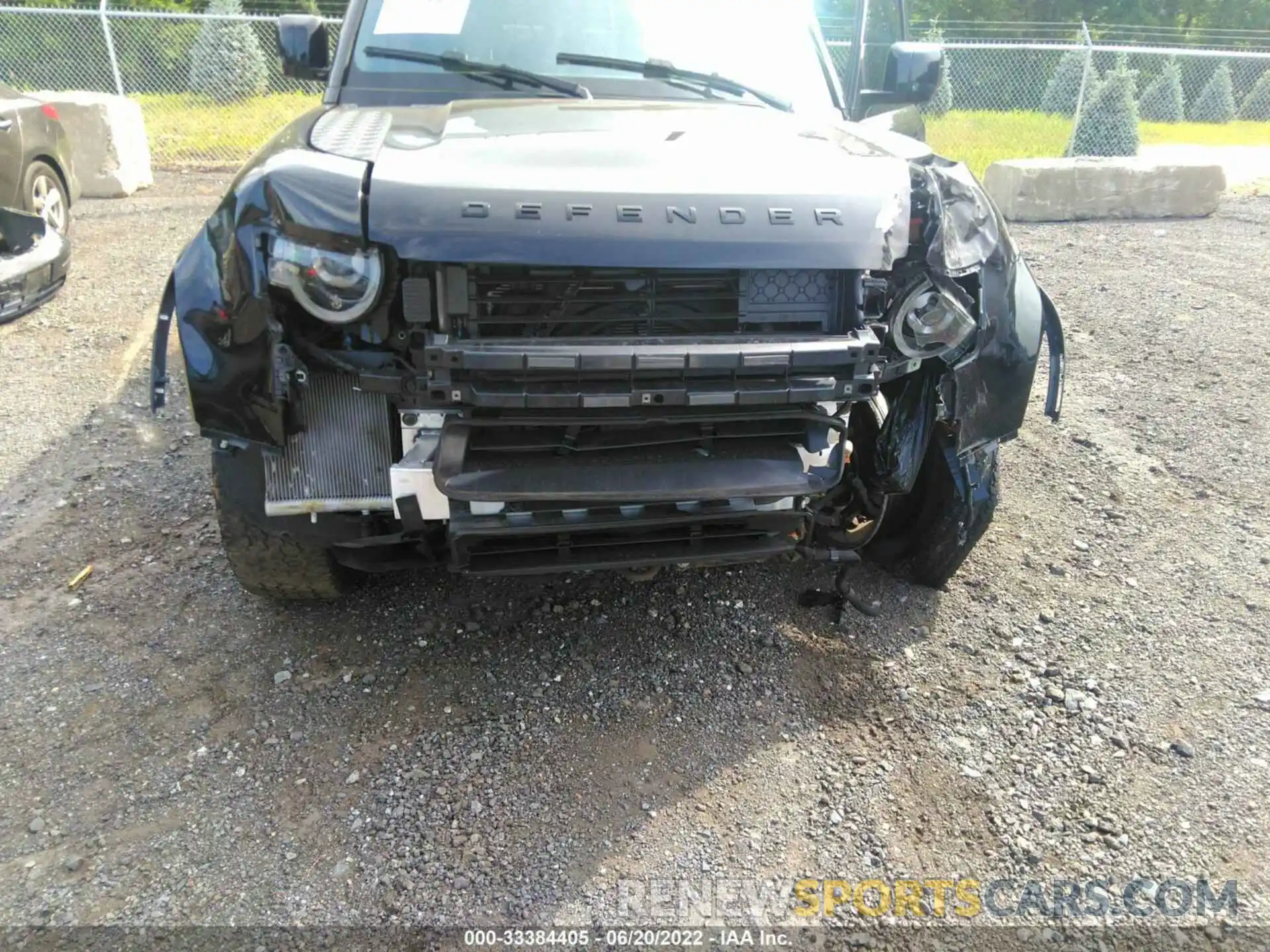 6 Photograph of a damaged car SALEP7EU7L2014713 LAND ROVER DEFENDER 2020