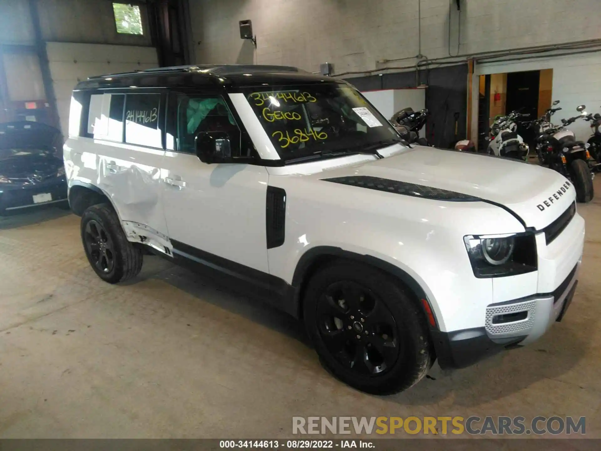 1 Photograph of a damaged car SALEP7EU7L2020916 LAND ROVER DEFENDER 2020