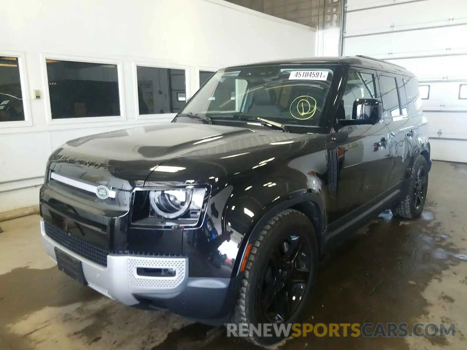 2 Photograph of a damaged car SALEP7EU9L2019752 LAND ROVER DEFENDER 2020