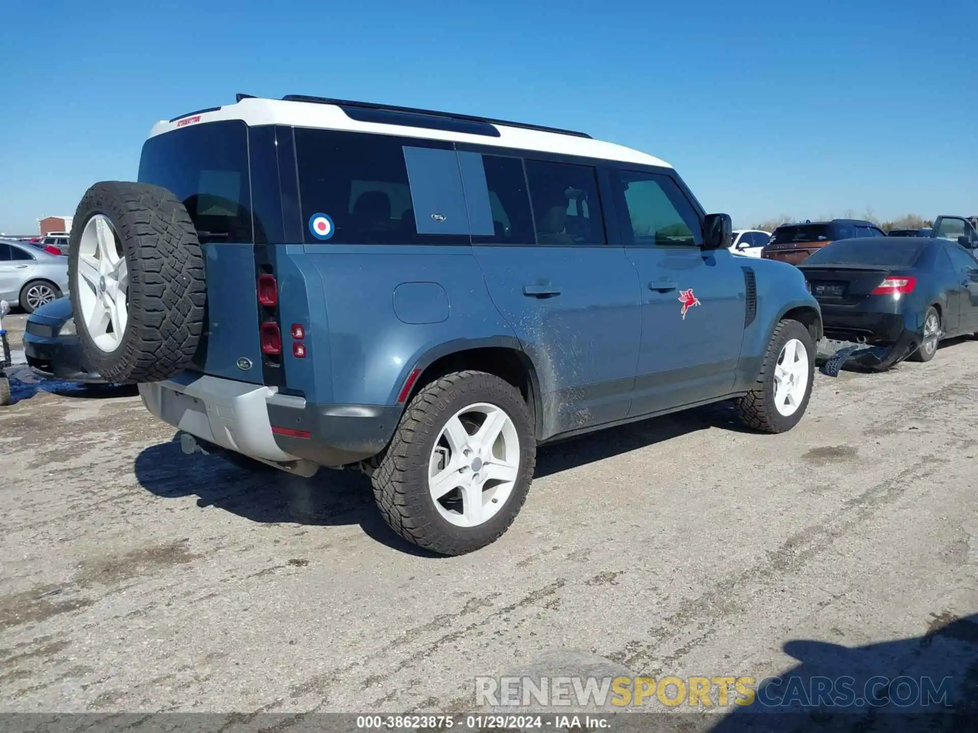 13 Photograph of a damaged car SALEP7EUXL2025821 LAND ROVER DEFENDER 2020