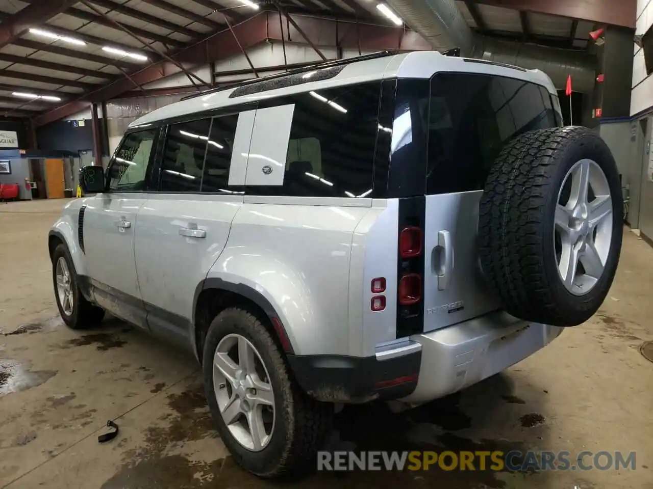 3 Photograph of a damaged car SALEPEEU0L2007560 LAND ROVER DEFENDER 2020