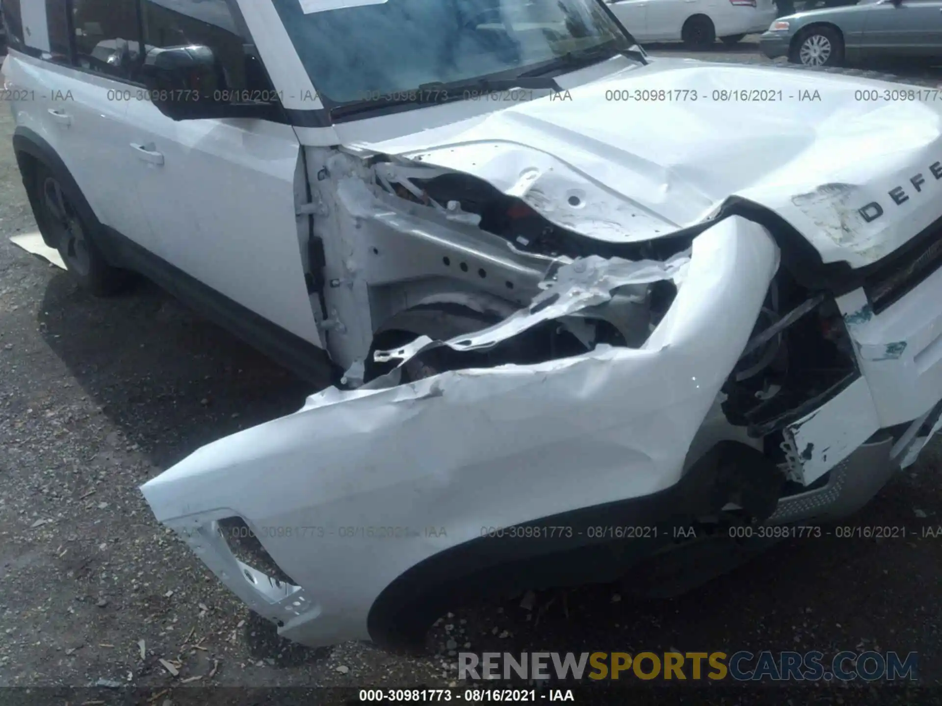 6 Photograph of a damaged car SALEPEEU2L2020228 LAND ROVER DEFENDER 2020