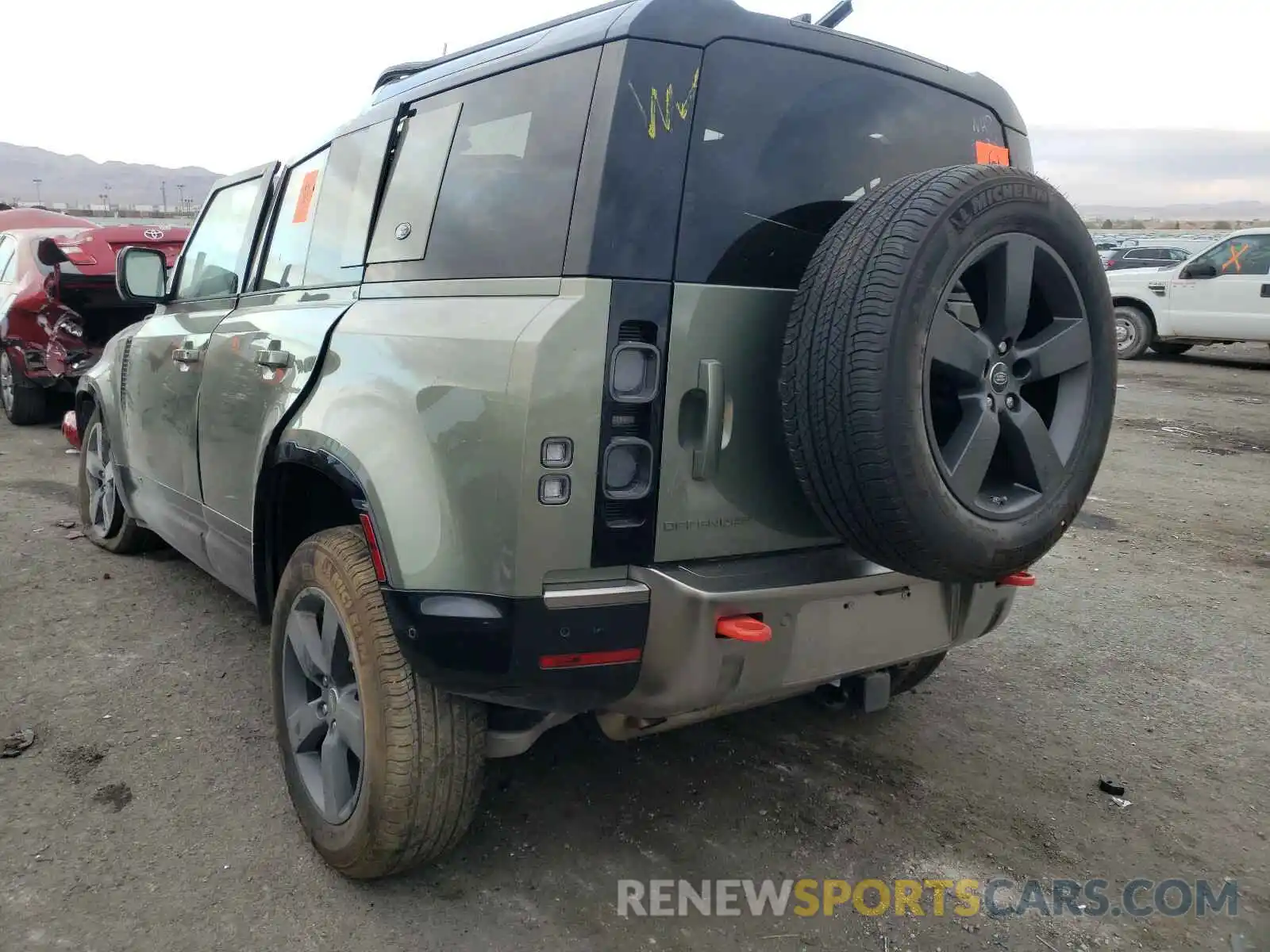 3 Фотография поврежденного автомобиля SALEX7EU4L2033834 LAND ROVER DEFENDER 2020