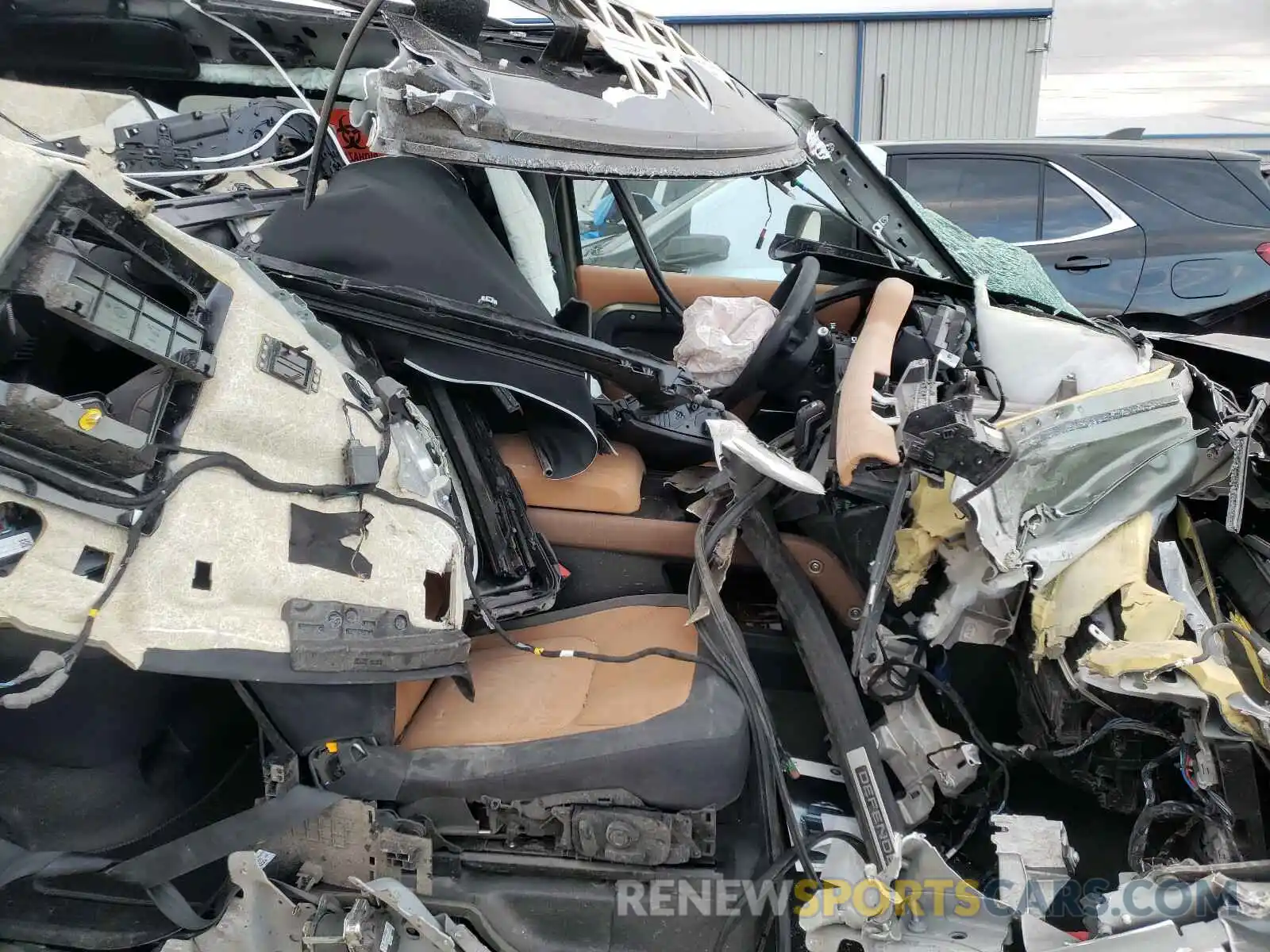 5 Photograph of a damaged car SALEX7EU4L2033834 LAND ROVER DEFENDER 2020