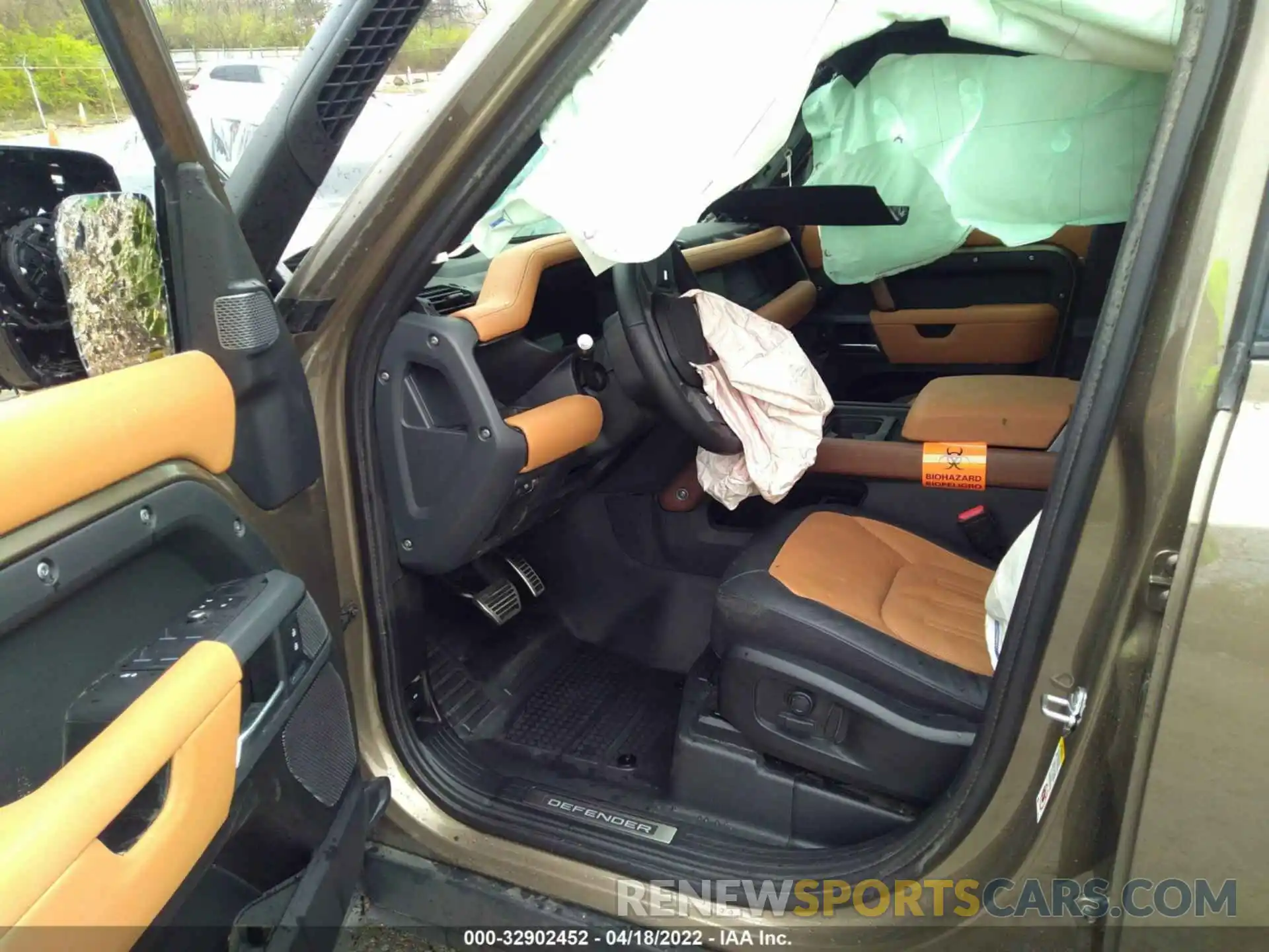 5 Photograph of a damaged car SALEX7EUXL2020327 LAND ROVER DEFENDER 2020