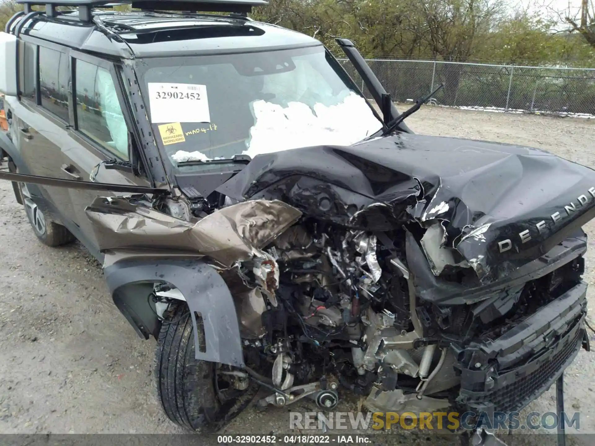 6 Photograph of a damaged car SALEX7EUXL2020327 LAND ROVER DEFENDER 2020