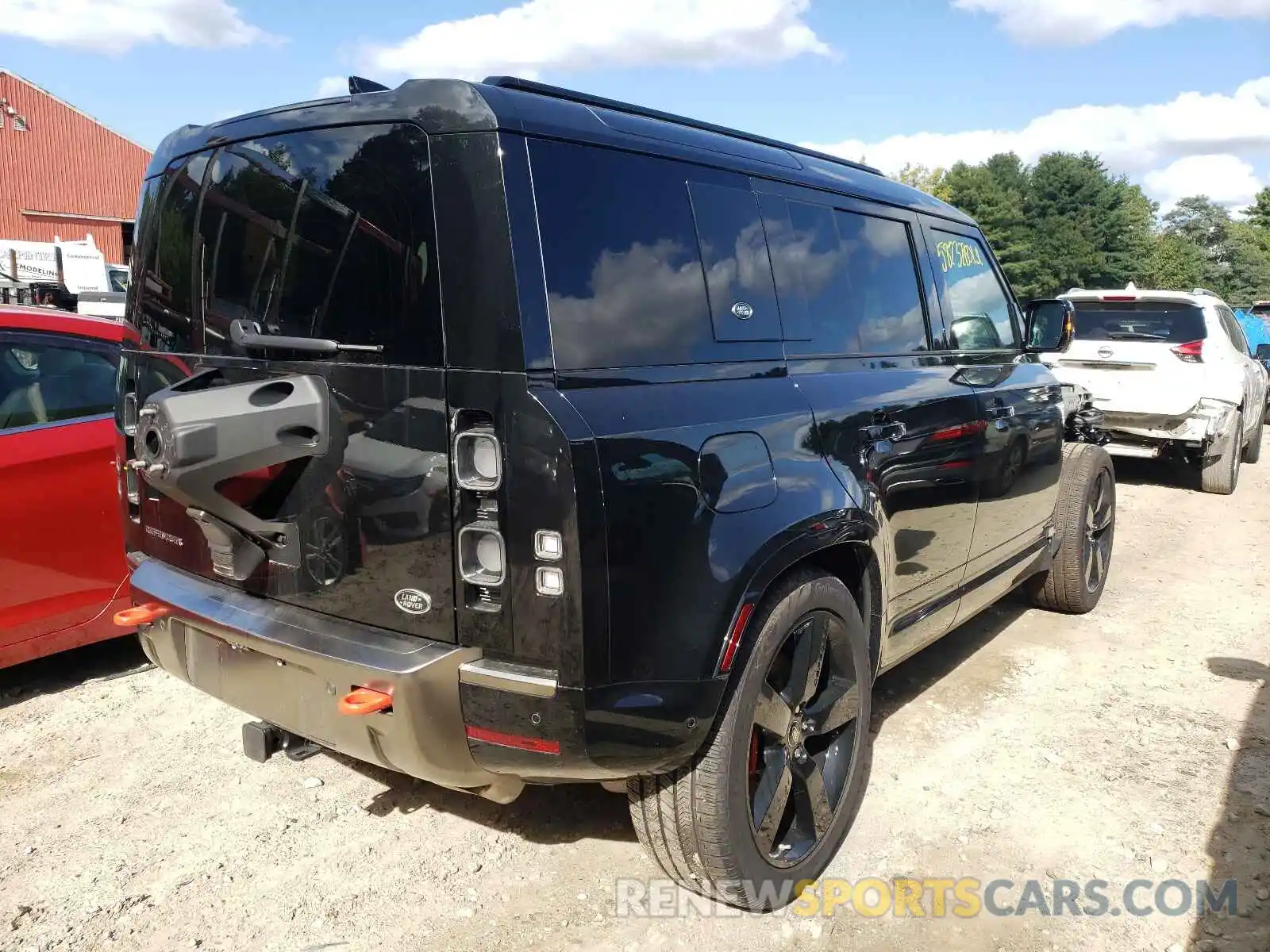 4 Photograph of a damaged car SALEXEEU1L2033908 LAND ROVER DEFENDER 2020