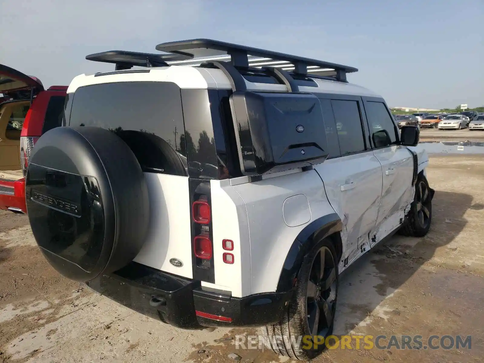 4 Фотография поврежденного автомобиля SALE2ERU8N2066464 LAND ROVER DEFENDER 2021