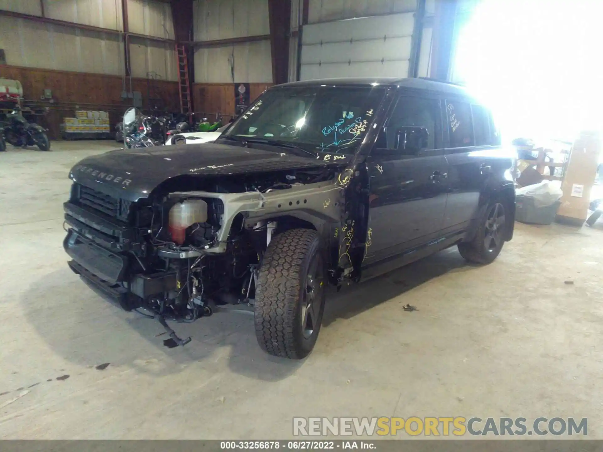 2 Photograph of a damaged car SALE37RU0M2046376 LAND ROVER DEFENDER 2021