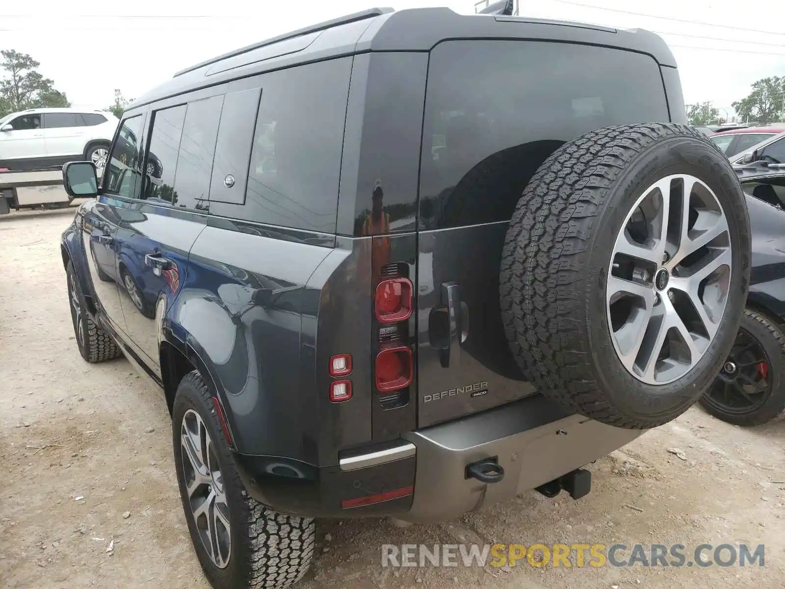 3 Photograph of a damaged car SALE37RU7M2044527 LAND ROVER DEFENDER 2021