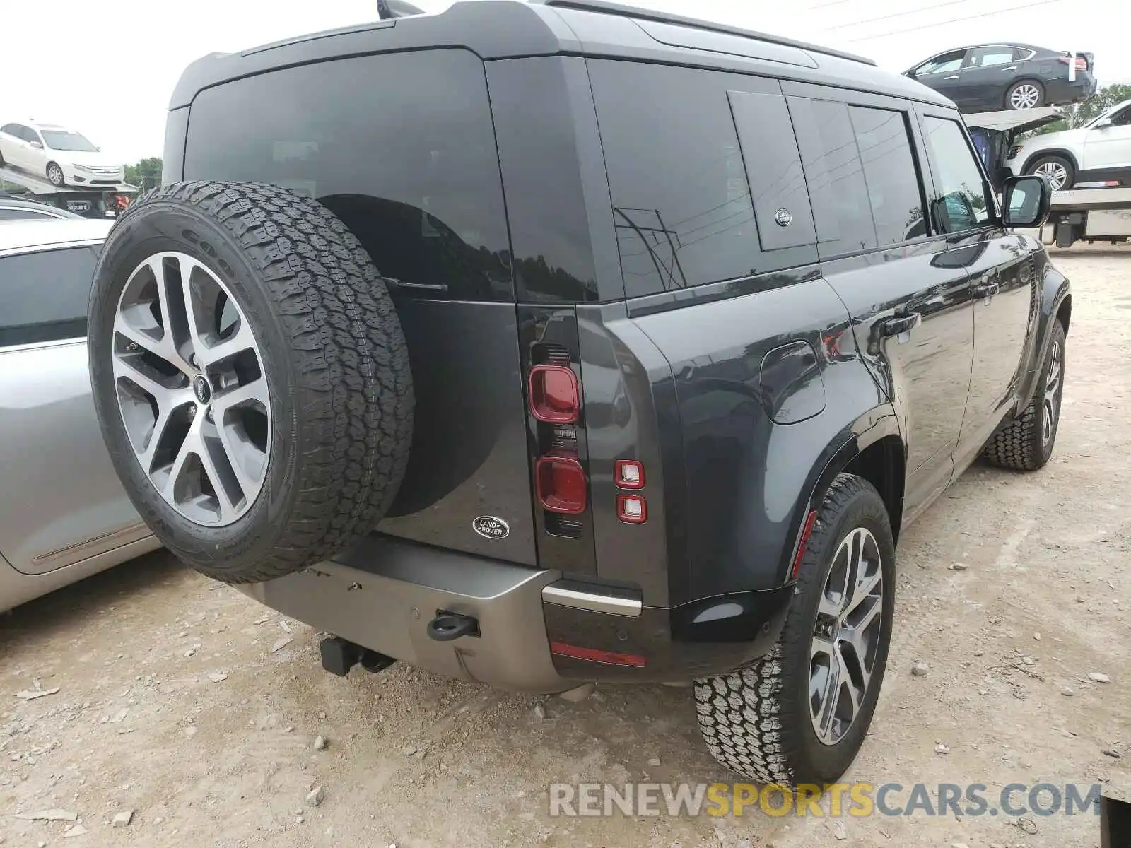 4 Photograph of a damaged car SALE37RU7M2044527 LAND ROVER DEFENDER 2021