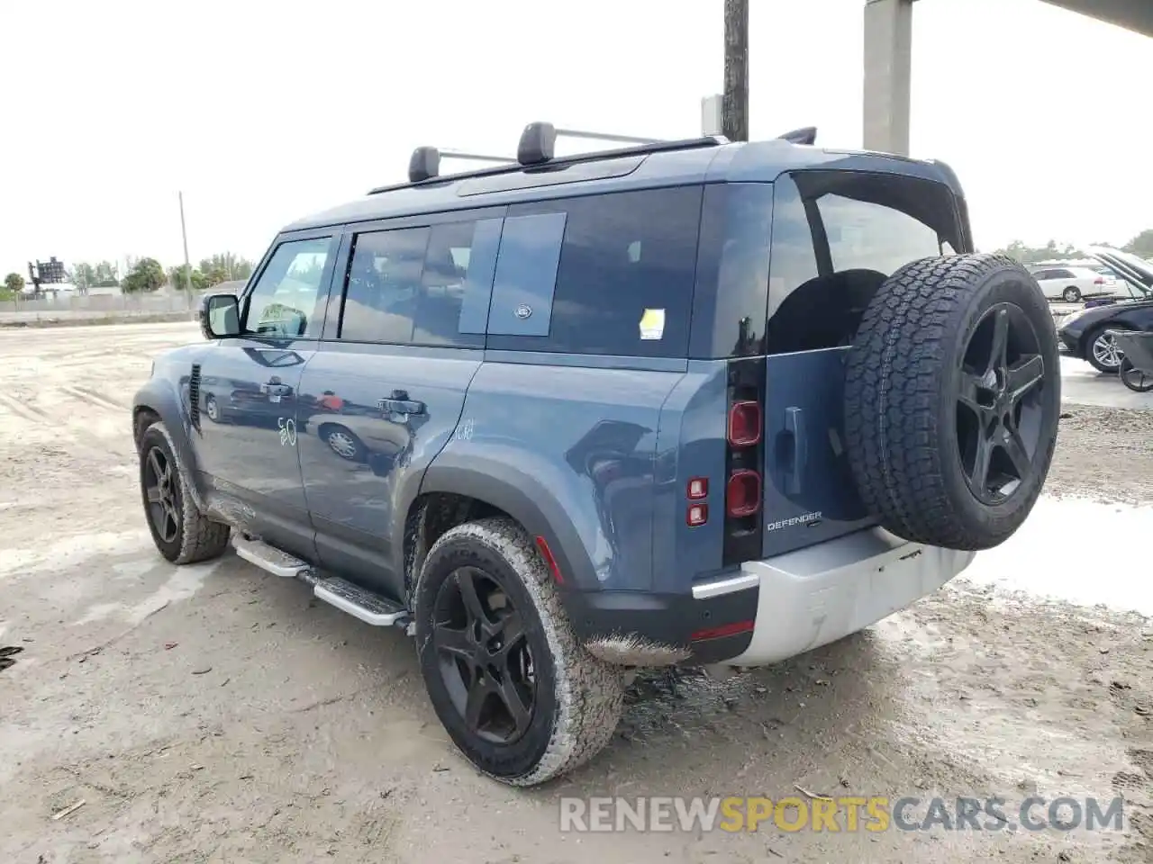 3 Photograph of a damaged car SALEP7RU2M2061563 LAND ROVER DEFENDER 2021