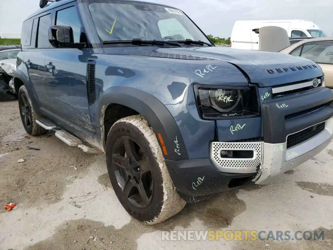 9 Photograph of a damaged car SALEP7RU2M2061563 LAND ROVER DEFENDER 2021