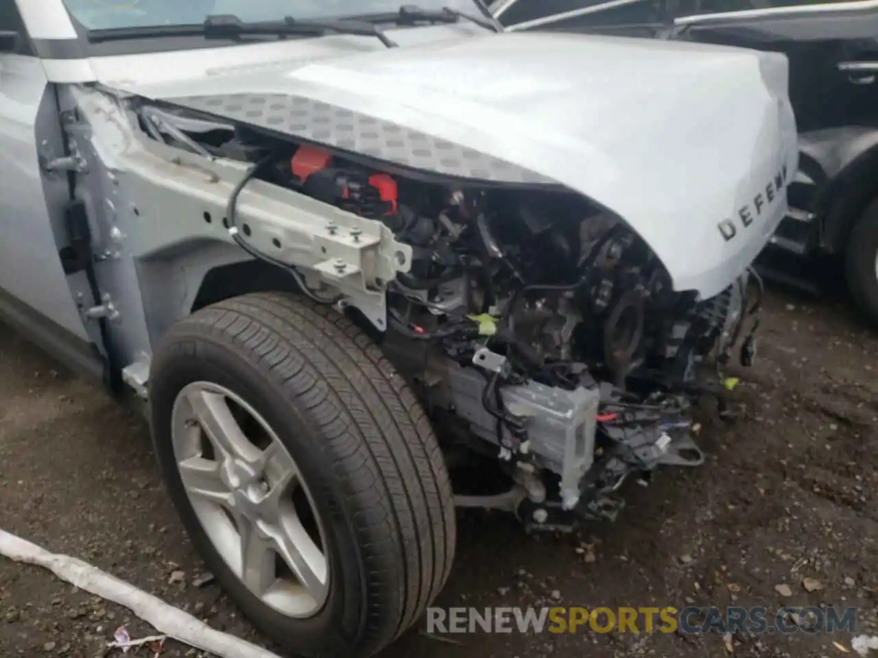 9 Photograph of a damaged car SALEP7RU5M2034700 LAND ROVER DEFENDER 2021