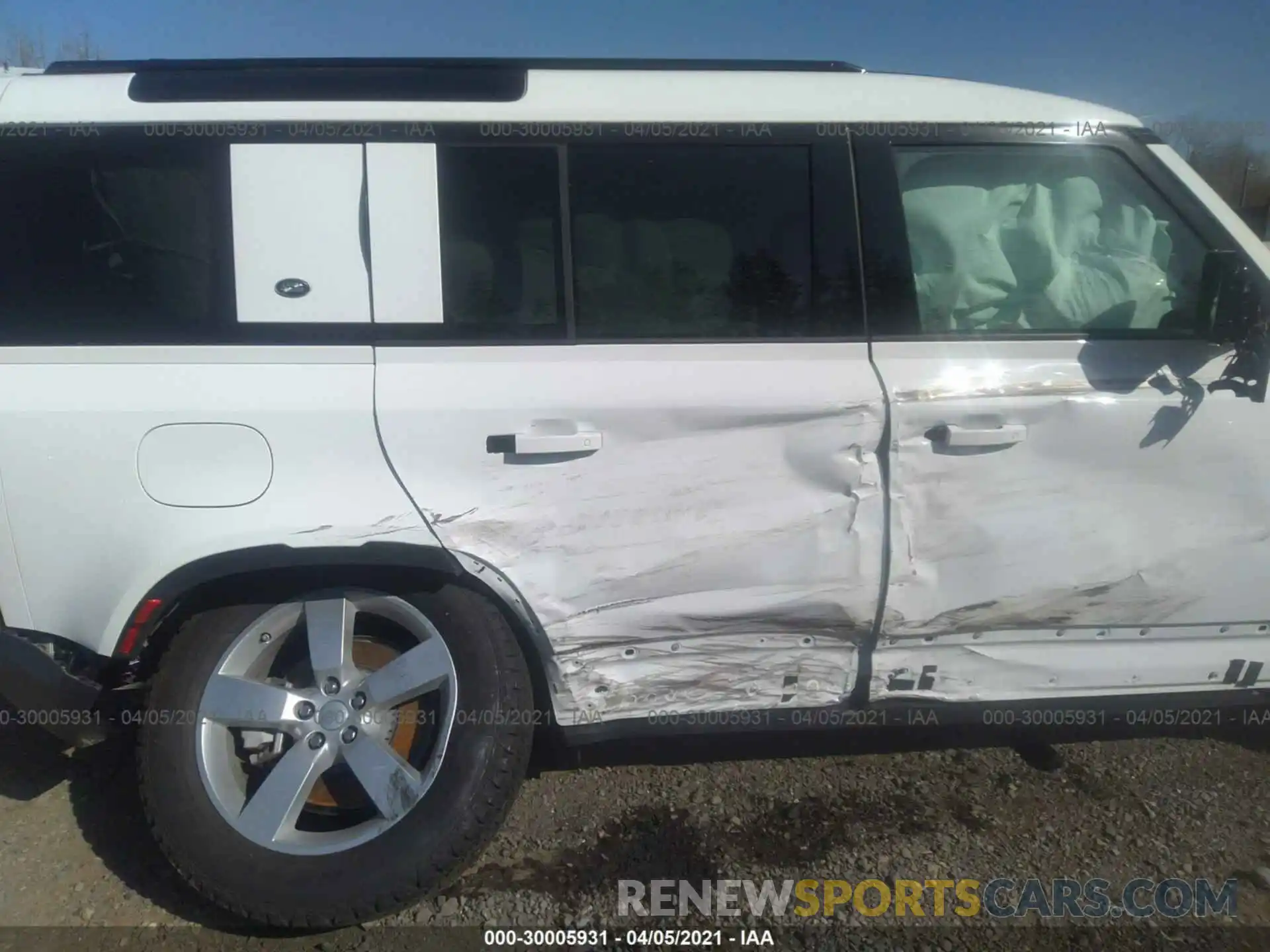 6 Photograph of a damaged car SALEPERU1M2035380 LAND ROVER DEFENDER 2021