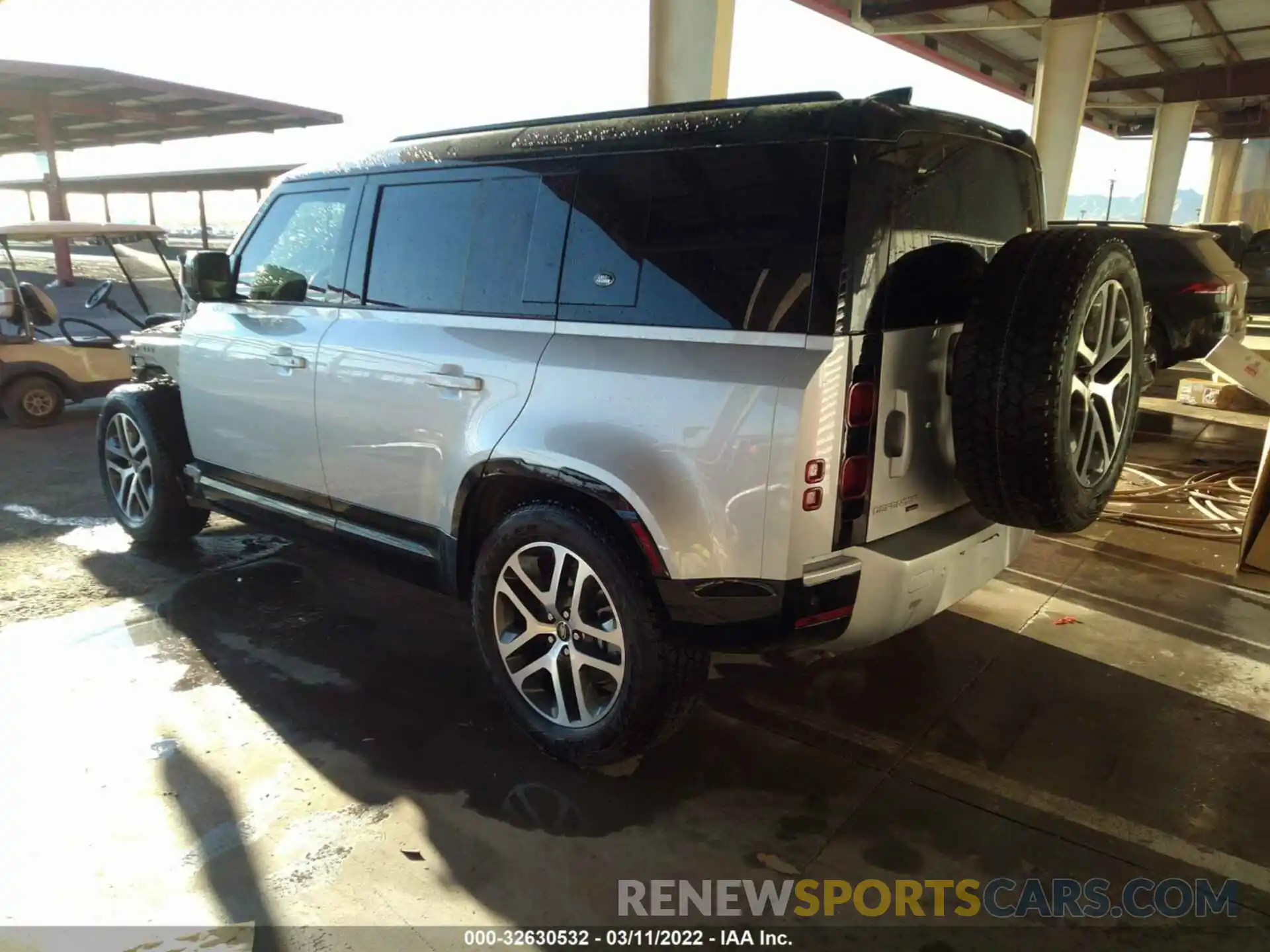 3 Photograph of a damaged car SALEPERU4M2039245 LAND ROVER DEFENDER 2021