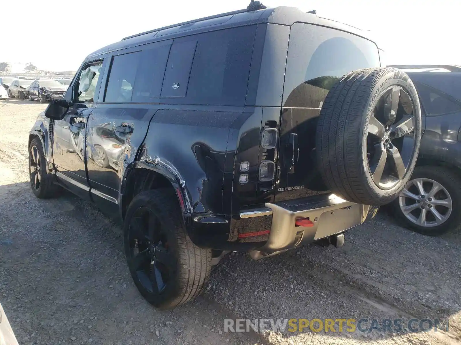 3 Photograph of a damaged car SALEX7RU1M2061621 LAND ROVER DEFENDER 2021