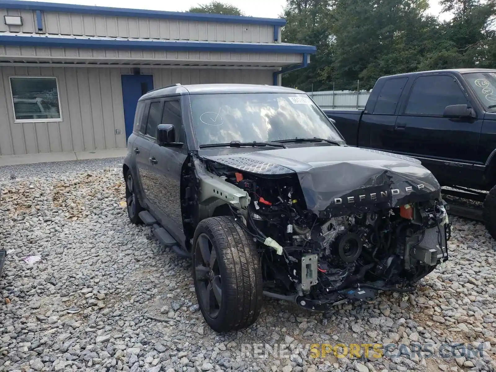 1 Photograph of a damaged car SALEXERU0M2037458 LAND ROVER DEFENDER 2021