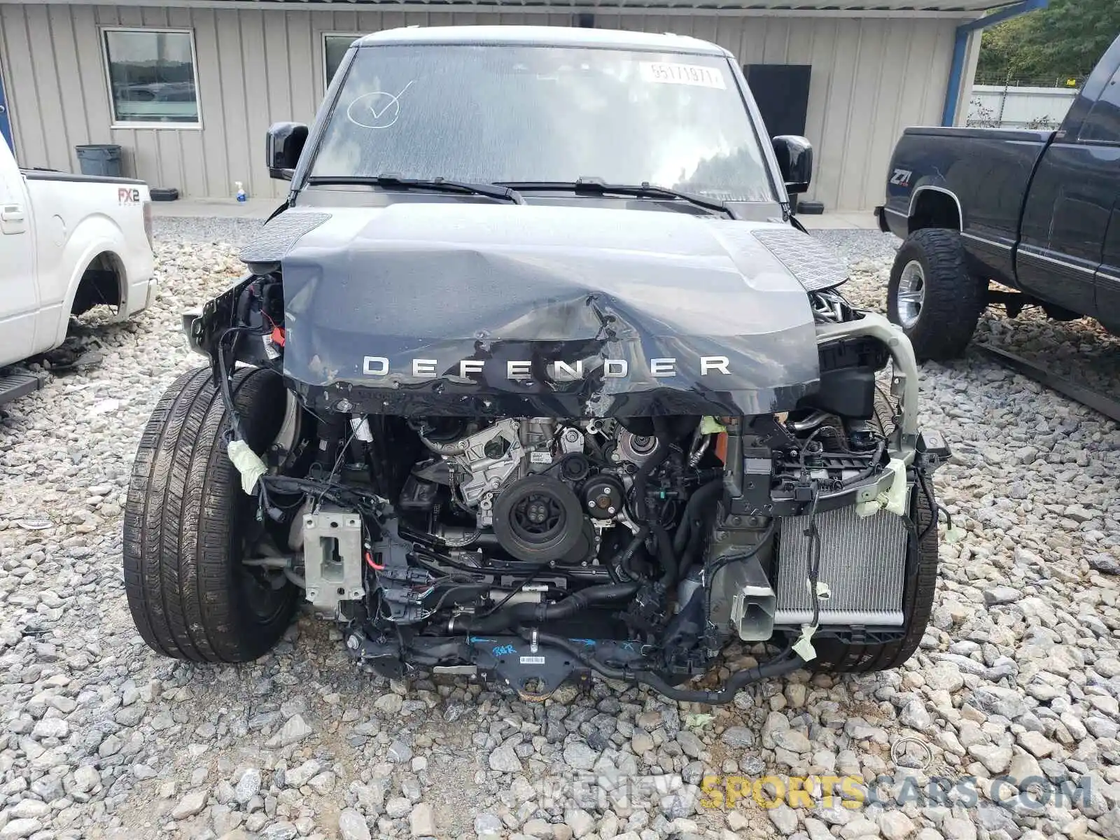 9 Photograph of a damaged car SALEXERU0M2037458 LAND ROVER DEFENDER 2021