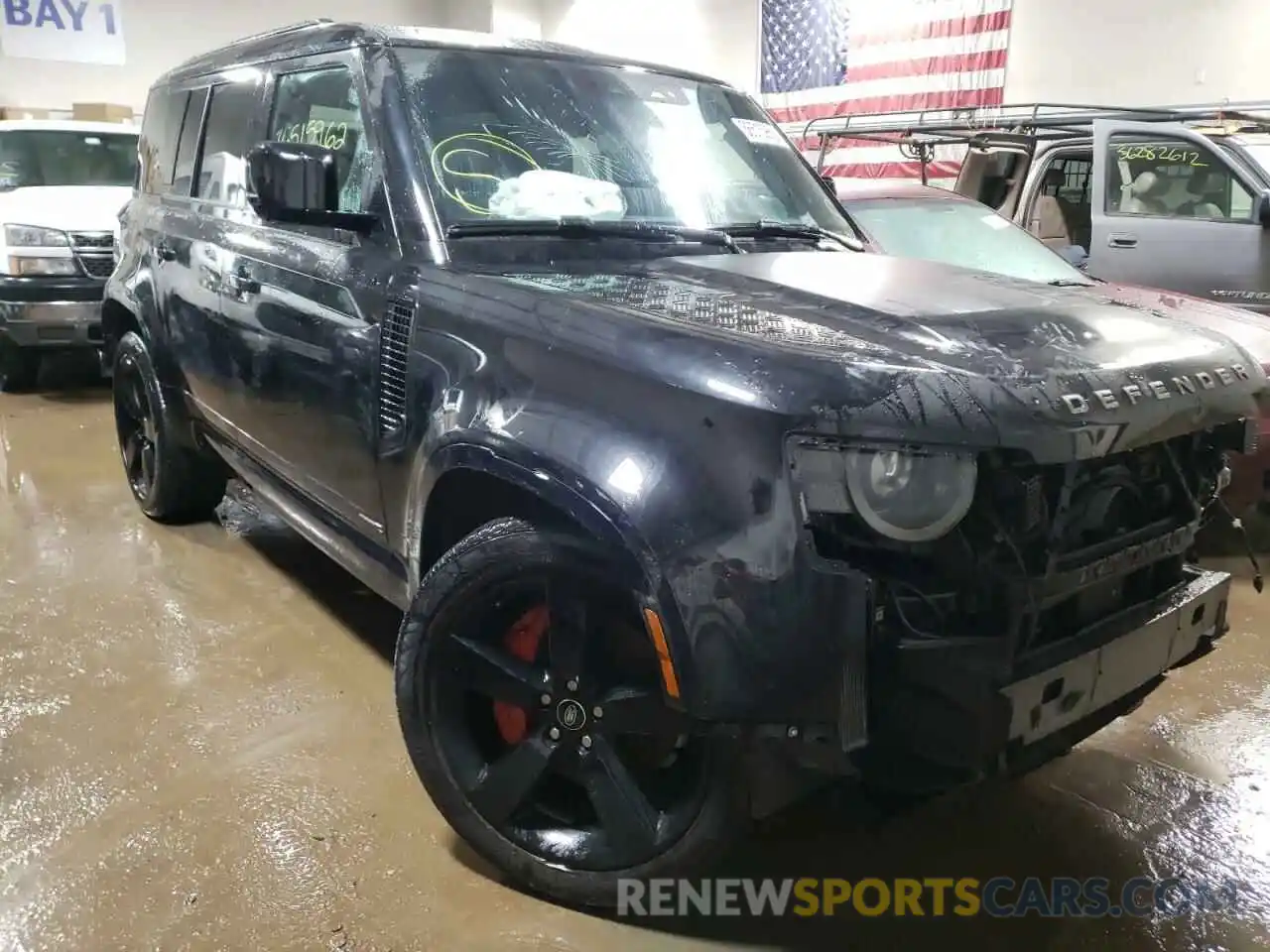 1 Photograph of a damaged car SALEXERU1M2053605 LAND ROVER DEFENDER 2021