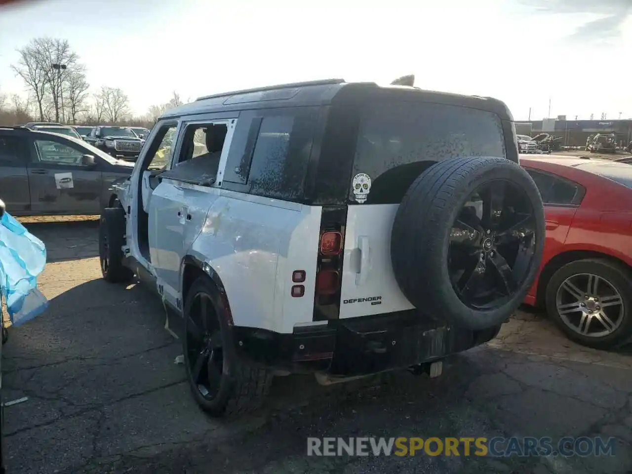 2 Фотография поврежденного автомобиля SALE2ERU3N2070339 LAND ROVER DEFENDER 2022