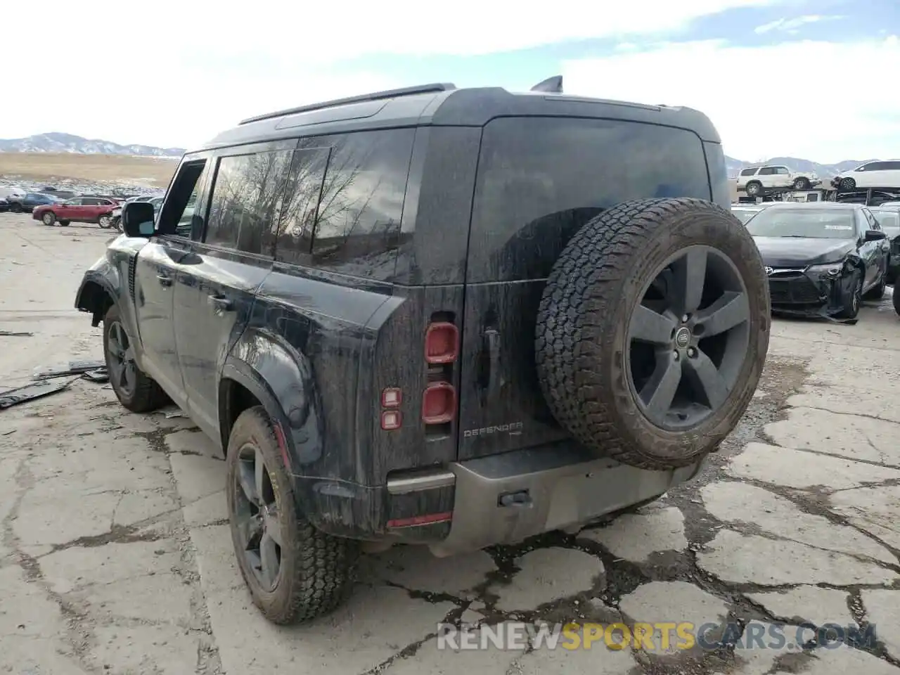 3 Фотография поврежденного автомобиля SALE37RU0N2072347 LAND ROVER DEFENDER 2022