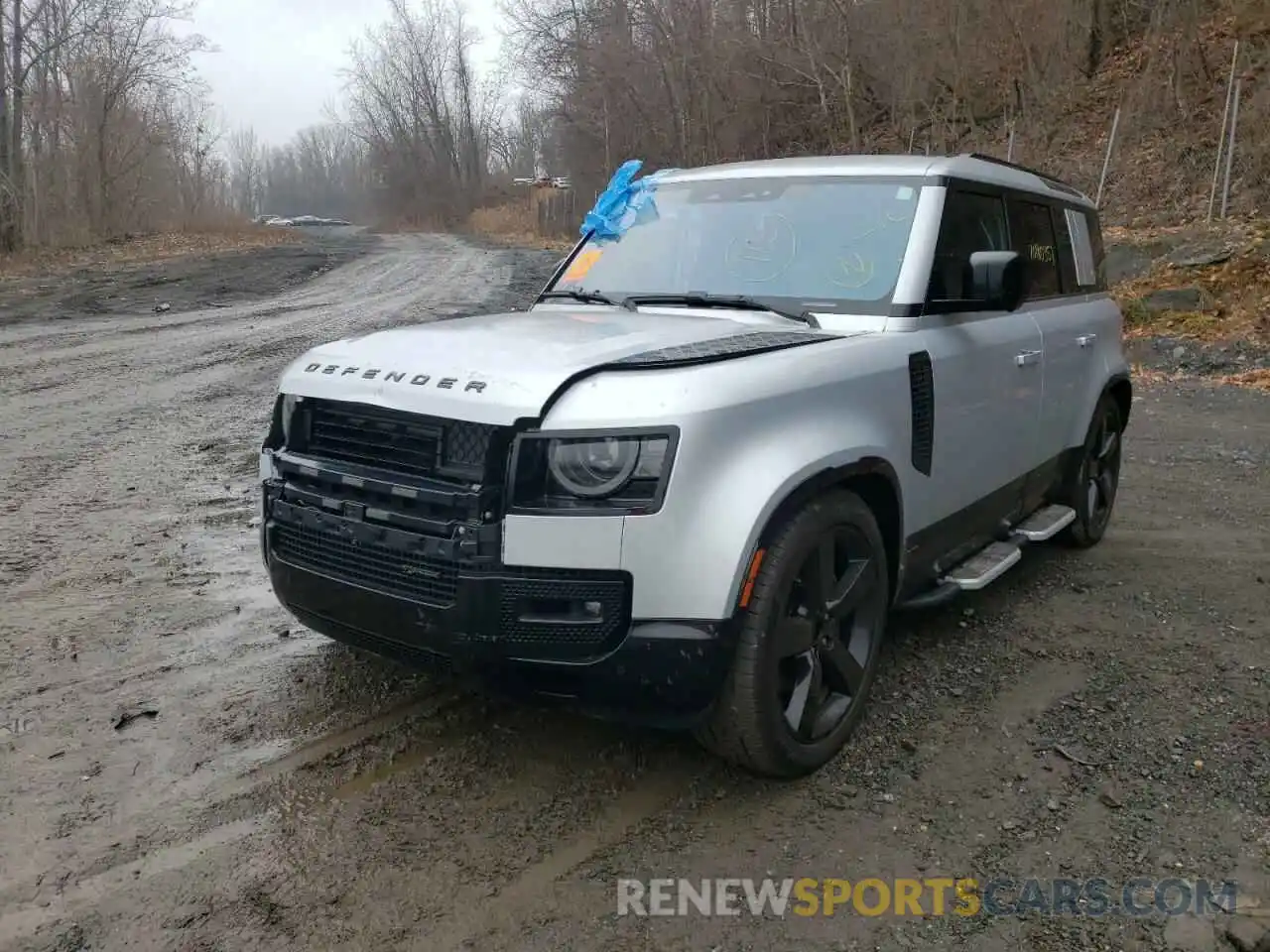 2 Photograph of a damaged car SALE37RU3N2068597 LAND ROVER DEFENDER 2022