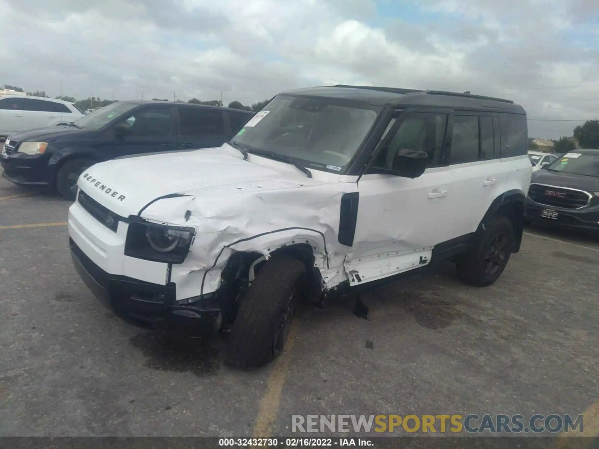 2 Photograph of a damaged car SALEJ7RX5N2085871 LAND ROVER DEFENDER 2022