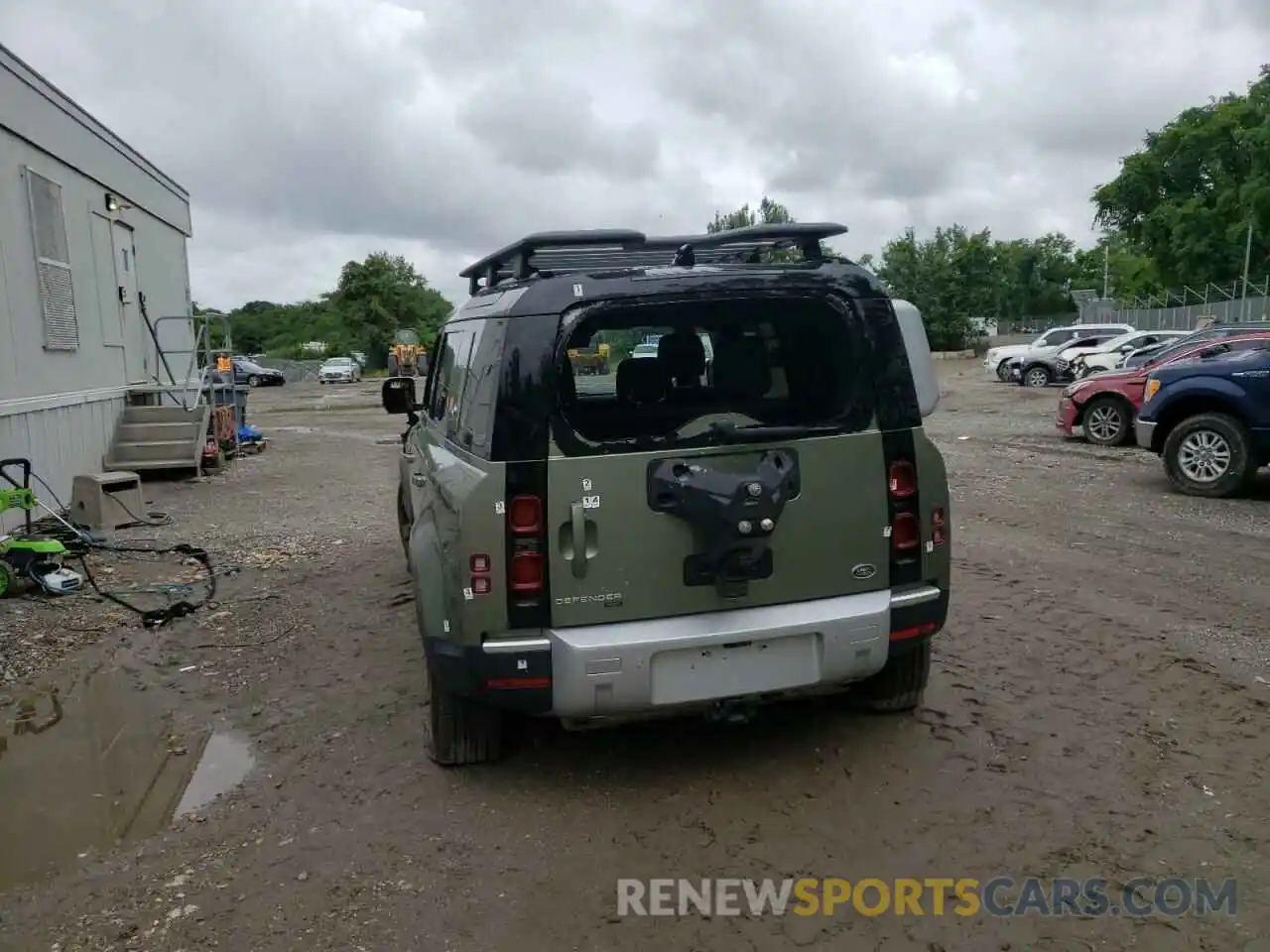 9 Photograph of a damaged car SALEP7RU9N2063943 LAND ROVER DEFENDER 2022