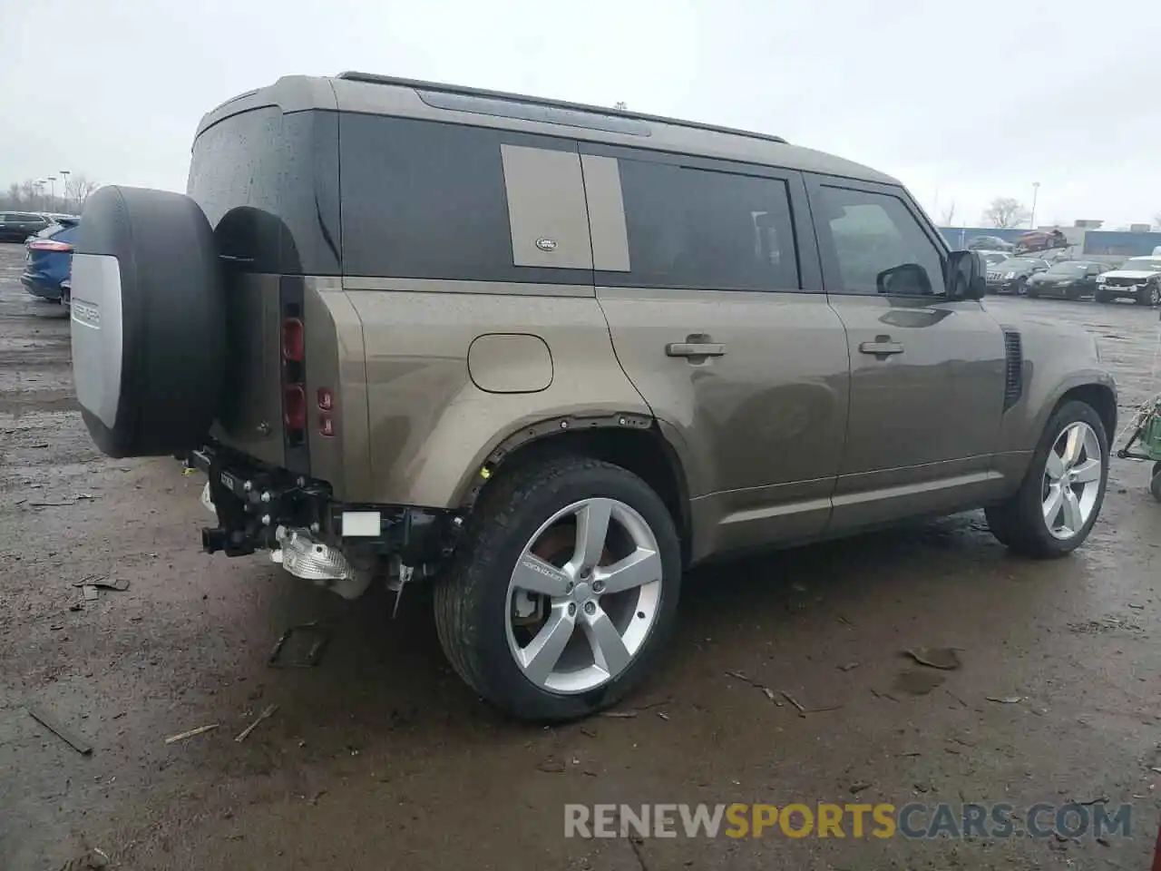 3 Photograph of a damaged car SALEWERU5N2105242 LAND ROVER DEFENDER 2022