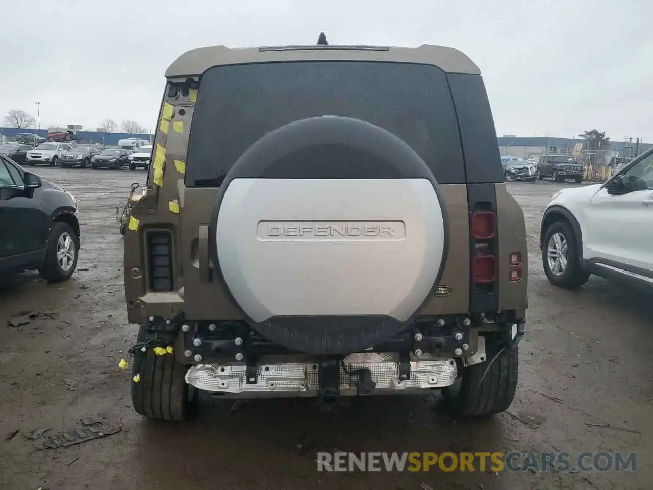 6 Photograph of a damaged car SALEWERU5N2105242 LAND ROVER DEFENDER 2022