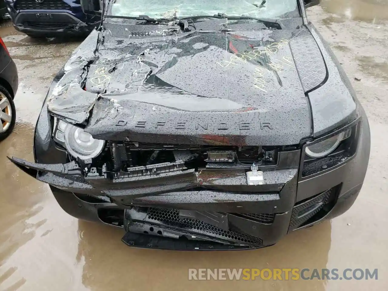 7 Photograph of a damaged car SALEX7RU3N2094878 LAND ROVER DEFENDER 2022