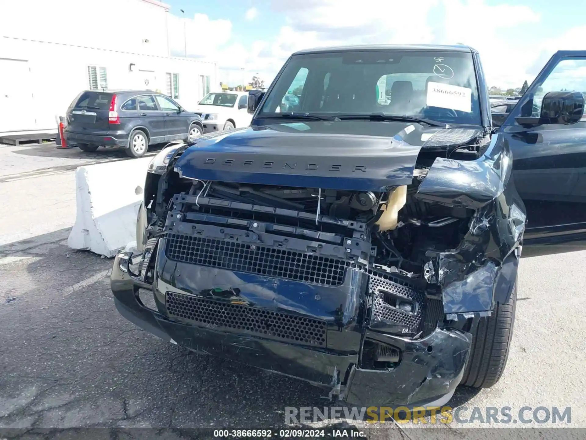 6 Photograph of a damaged car SALEXERU1N2074259 LAND ROVER DEFENDER 2022