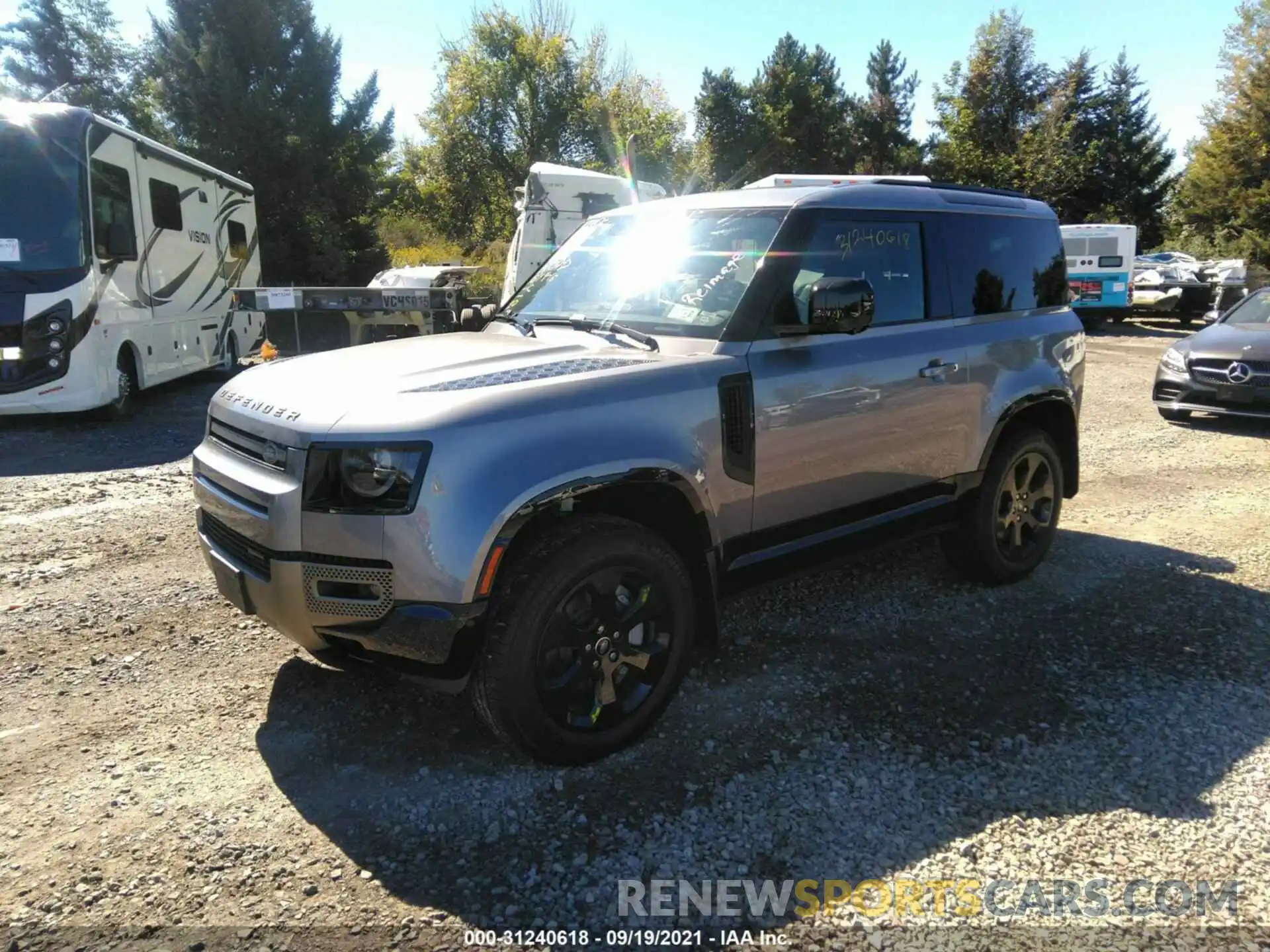 2 Photograph of a damaged car SALEY6RUXN2063263 LAND ROVER DEFENDER 2022