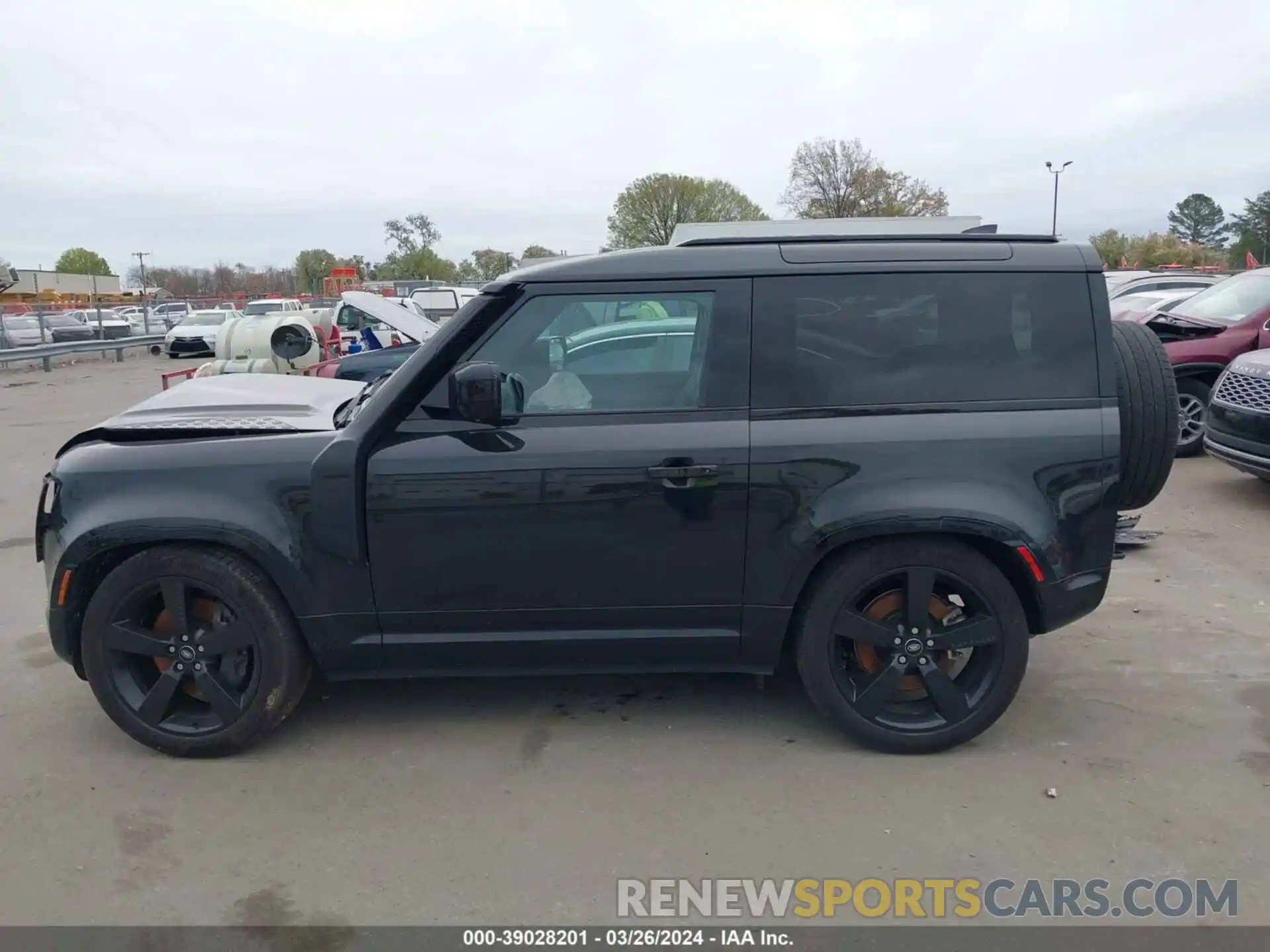 14 Photograph of a damaged car SALEY6RUXN2095923 LAND ROVER DEFENDER 2022