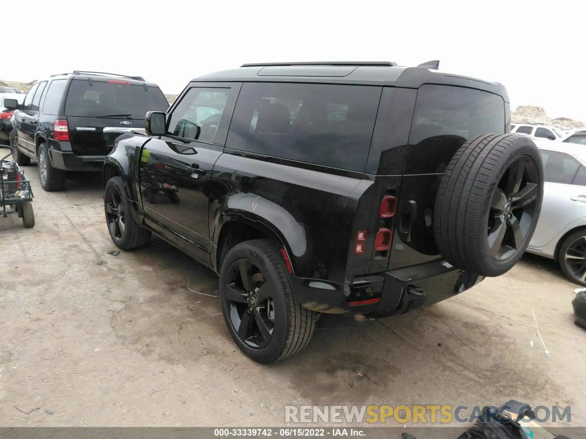 3 Photograph of a damaged car SALE26EU3P2120011 LAND ROVER DEFENDER 2023