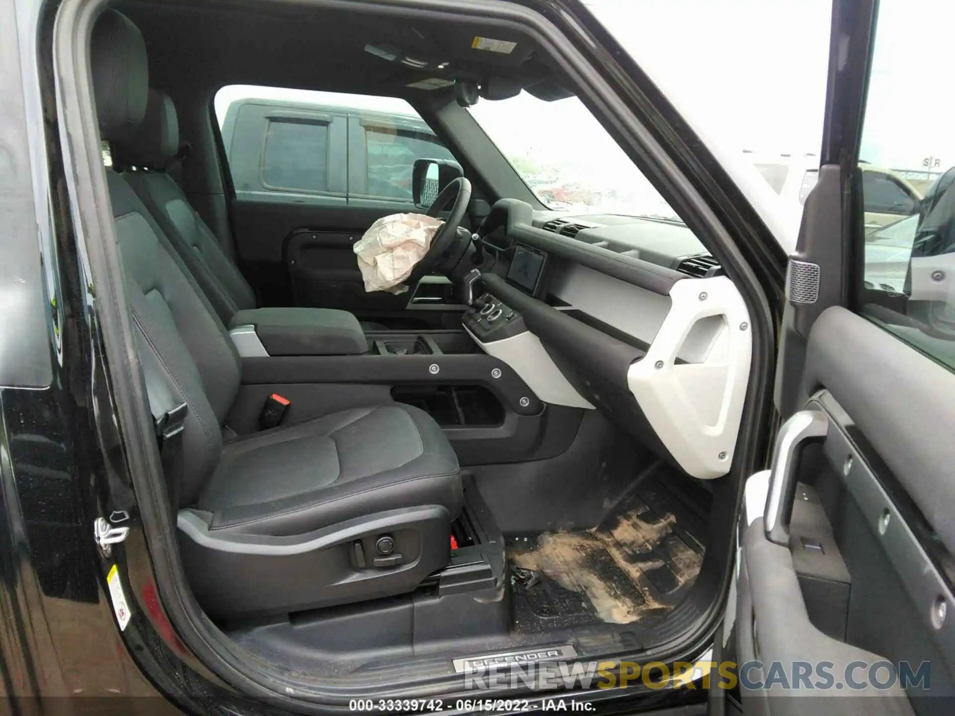 5 Photograph of a damaged car SALE26EU3P2120011 LAND ROVER DEFENDER 2023