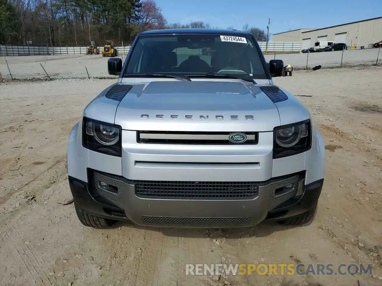 5 Photograph of a damaged car SALE27EU1P2142787 LAND ROVER DEFENDER 2023