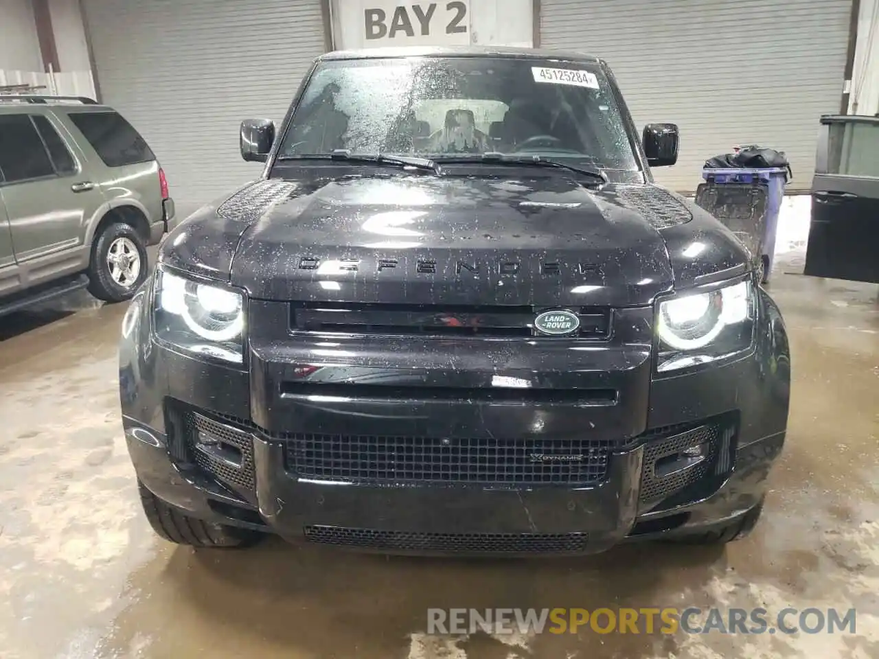 5 Photograph of a damaged car SALE2FEU7P2210410 LAND ROVER DEFENDER 2023