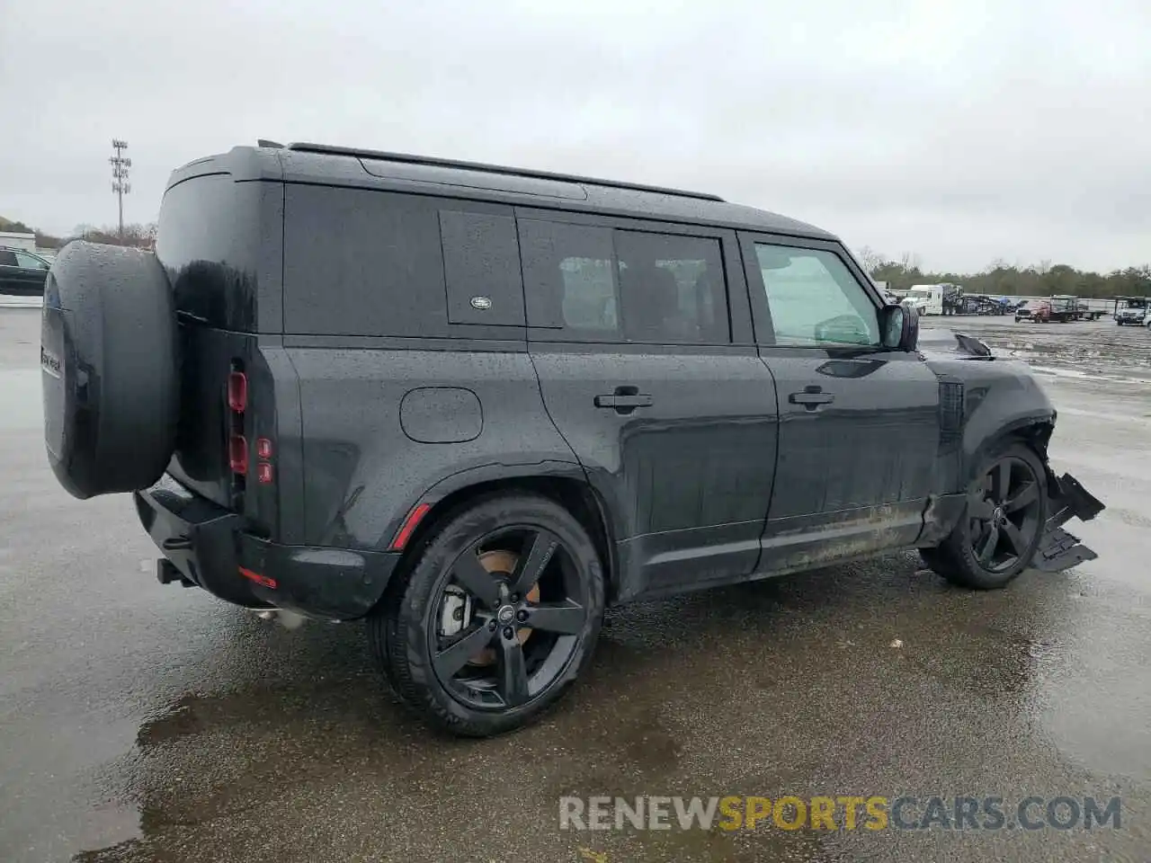 3 Photograph of a damaged car SALE2EEU4R2252448 LAND ROVER DEFENDER 2024