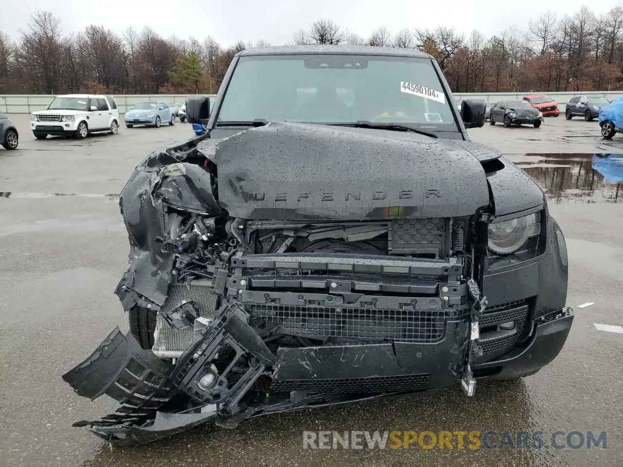 5 Photograph of a damaged car SALE2EEU4R2252448 LAND ROVER DEFENDER 2024