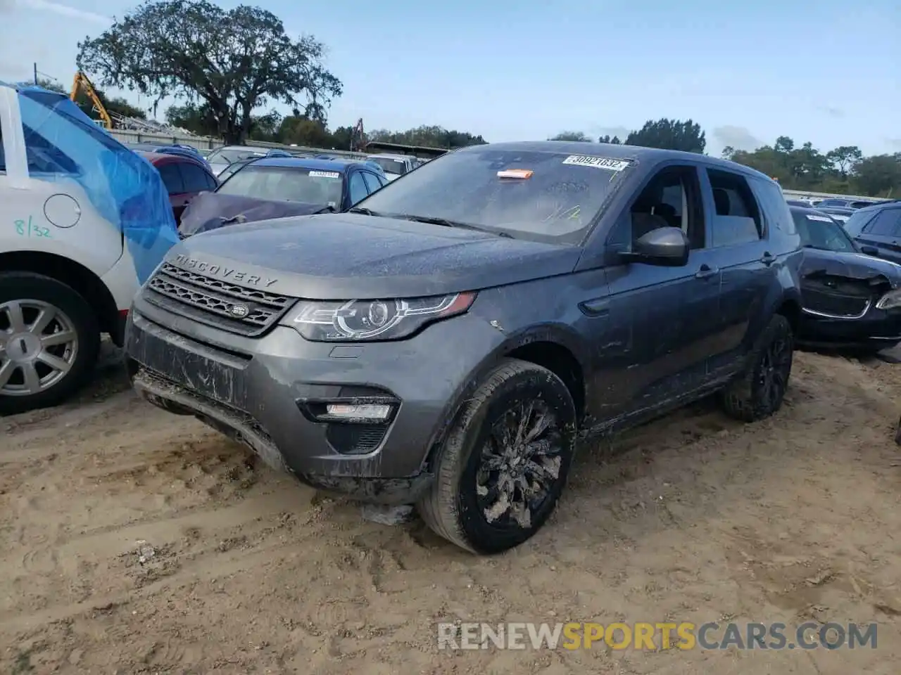 2 Photograph of a damaged car SALCP2FX0KH823680 LAND ROVER DISCOVERY 2019