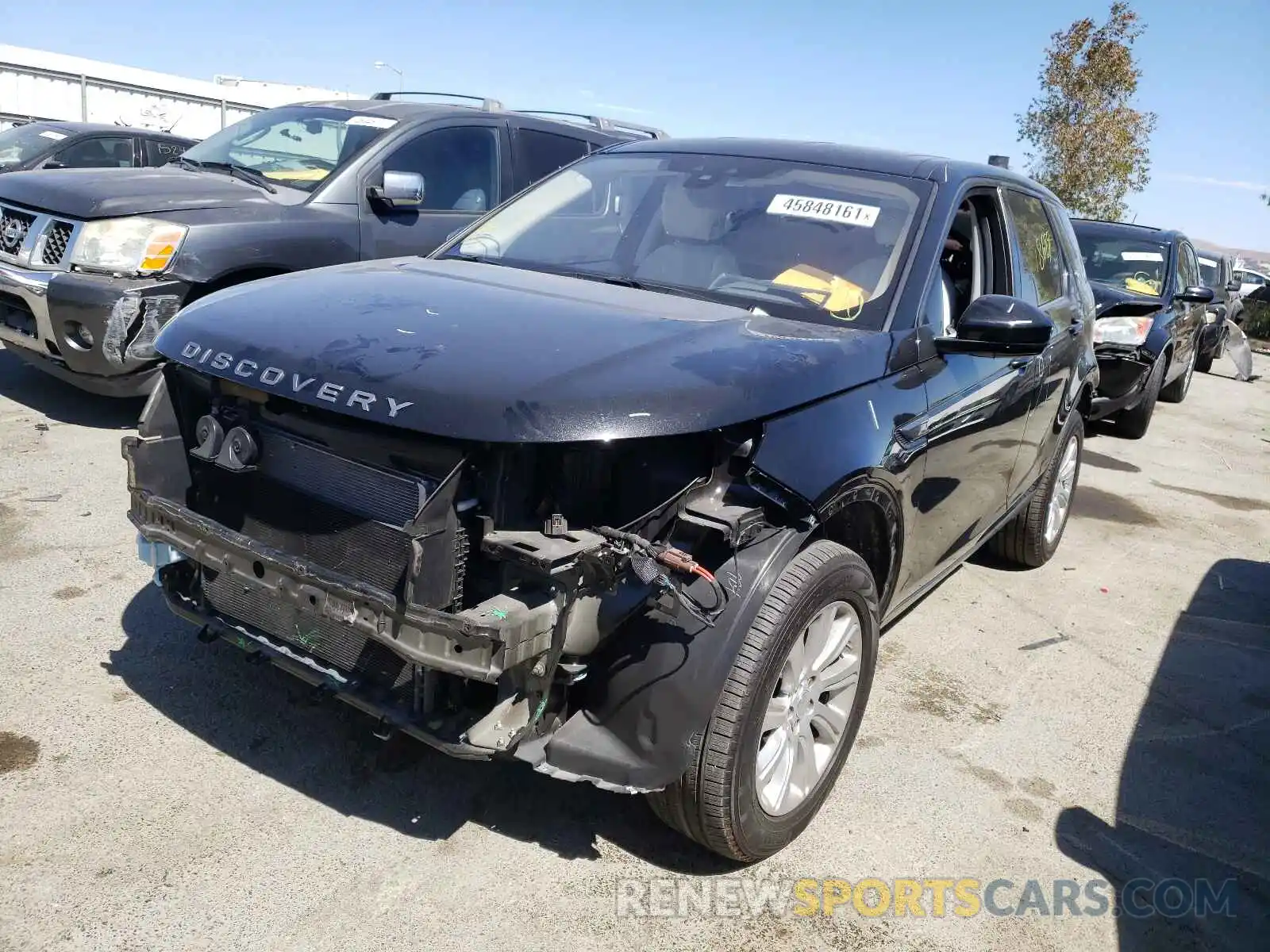 2 Photograph of a damaged car SALCP2FX1KH802305 LAND ROVER DISCOVERY 2019