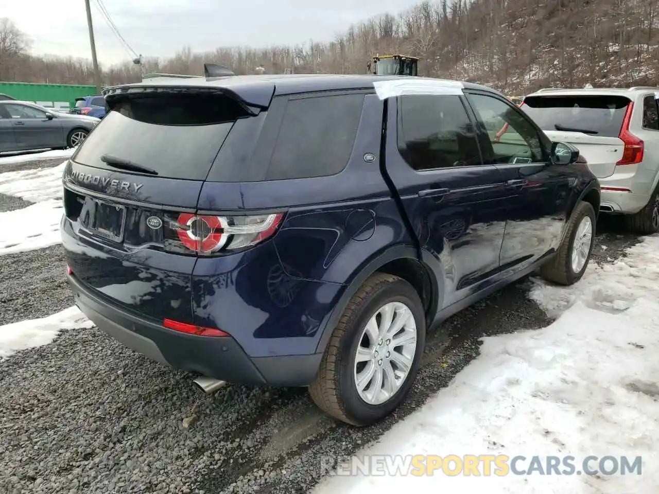 4 Photograph of a damaged car SALCP2FX1KH819220 LAND ROVER DISCOVERY 2019