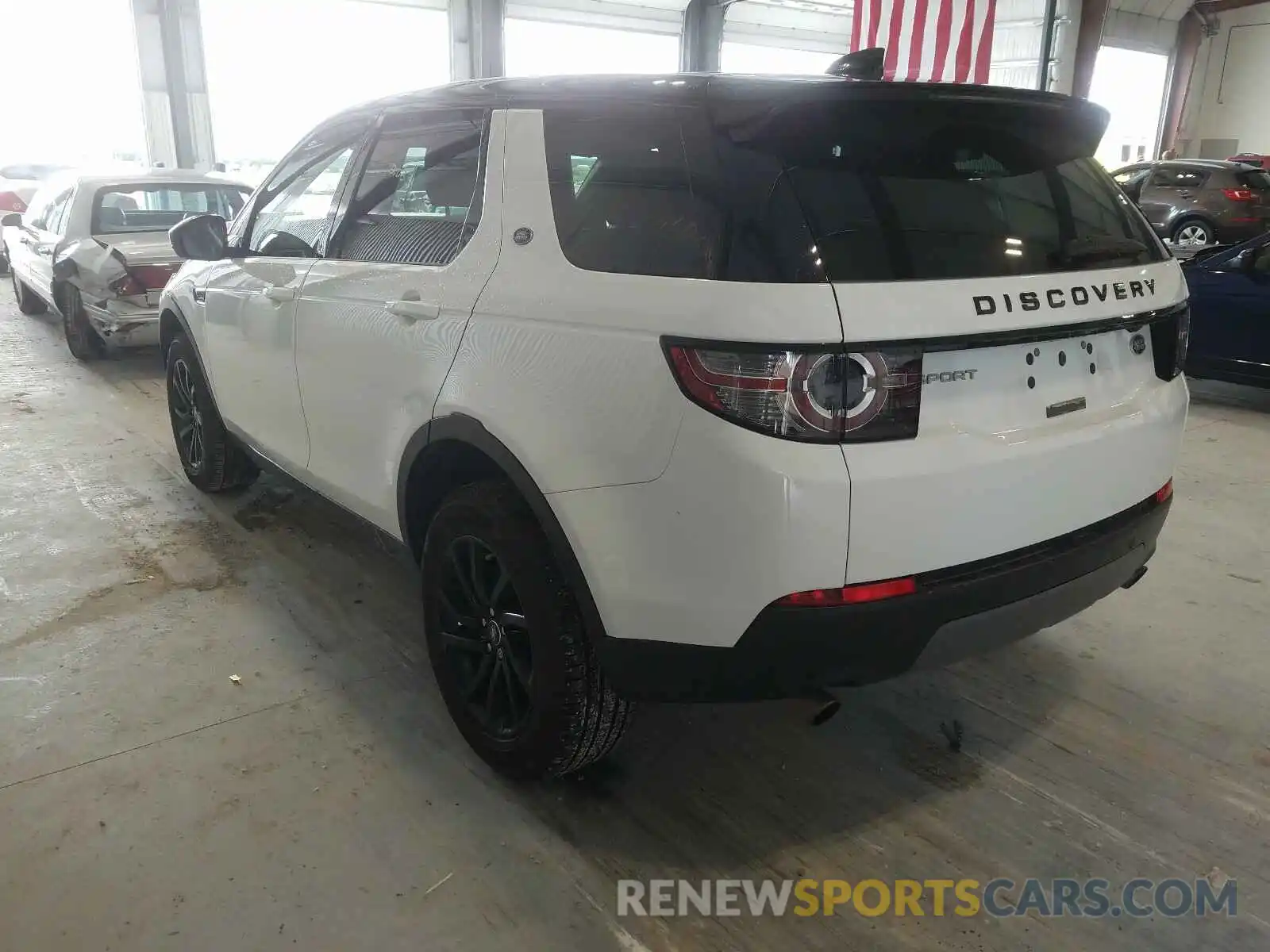 3 Photograph of a damaged car SALCP2FX1KH819881 LAND ROVER DISCOVERY 2019