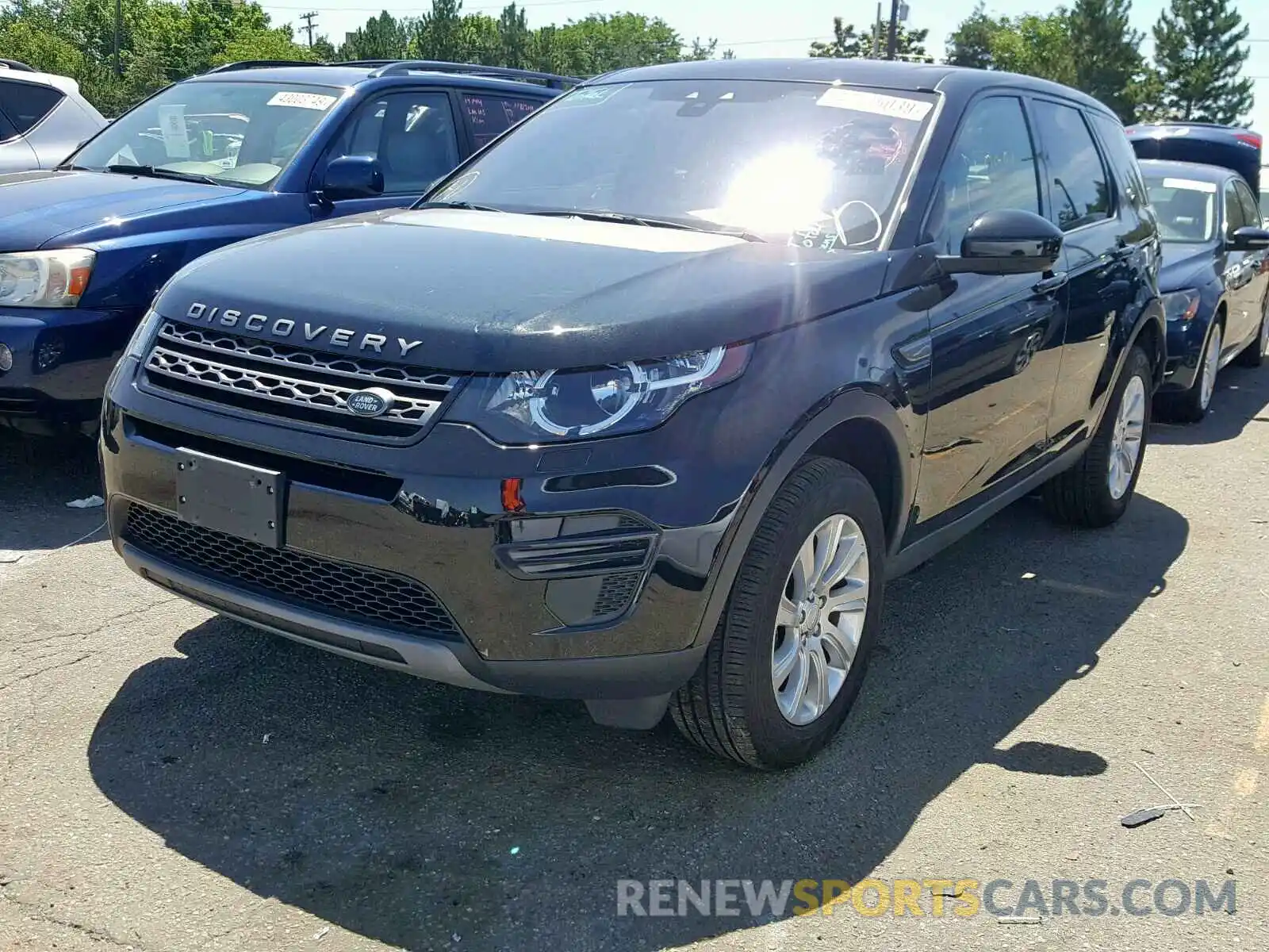 2 Photograph of a damaged car SALCP2FX2KH808260 LAND ROVER DISCOVERY 2019