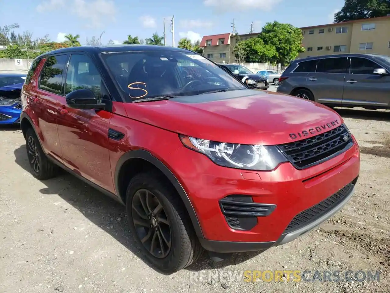 1 Photograph of a damaged car SALCP2FX2KH829321 LAND ROVER DISCOVERY 2019