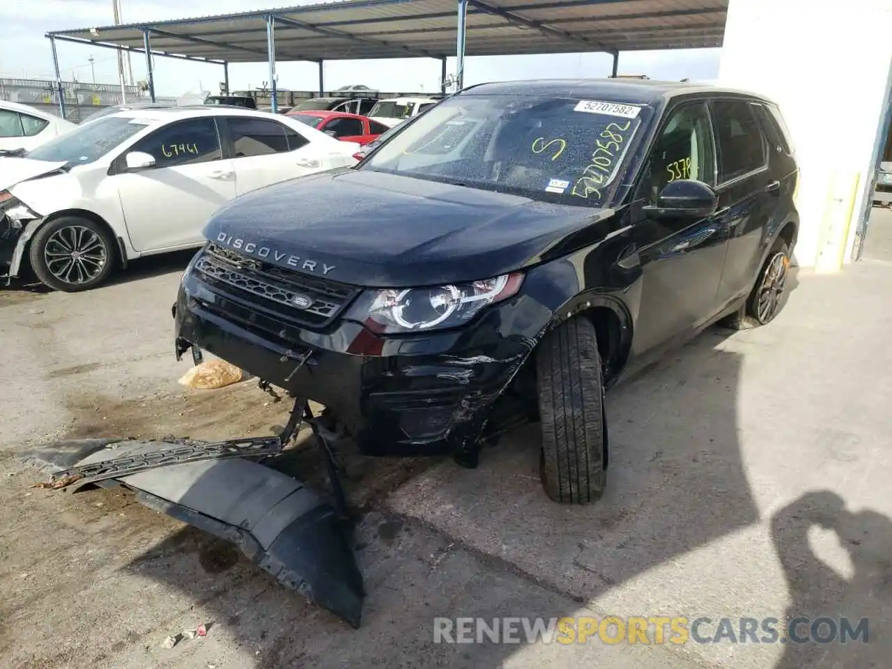 2 Photograph of a damaged car SALCP2FX3KH783305 LAND ROVER DISCOVERY 2019