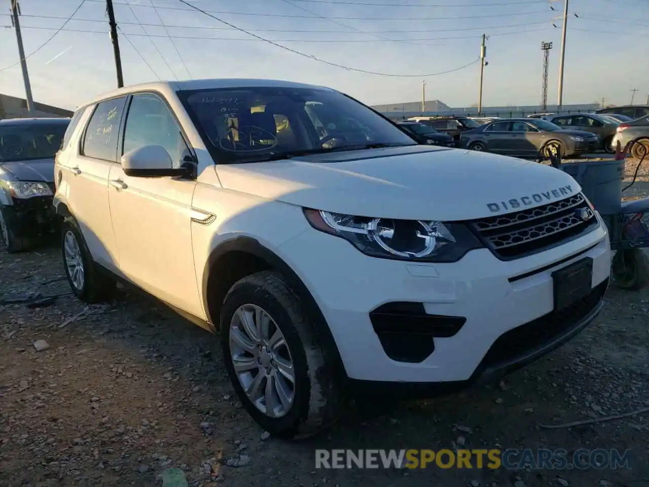 1 Photograph of a damaged car SALCP2FX4KH784883 LAND ROVER DISCOVERY 2019