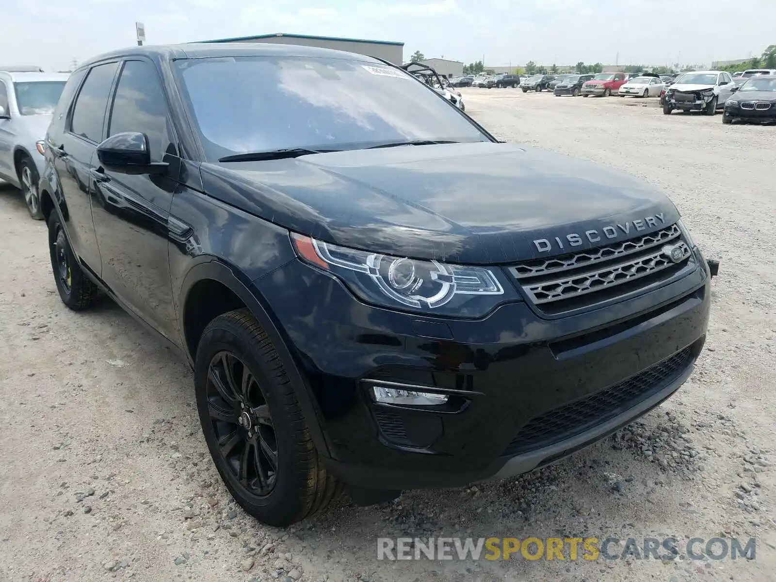 1 Photograph of a damaged car SALCP2FX4KH807885 LAND ROVER DISCOVERY 2019